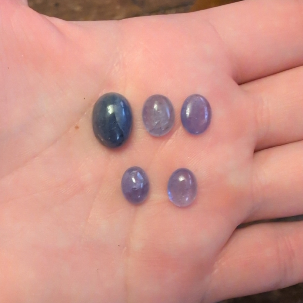 Natural Tanzanite Cabochon Lot